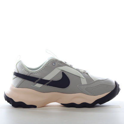 Zapatillas Nike TC 7900 Lx  (Mujer/Niña)