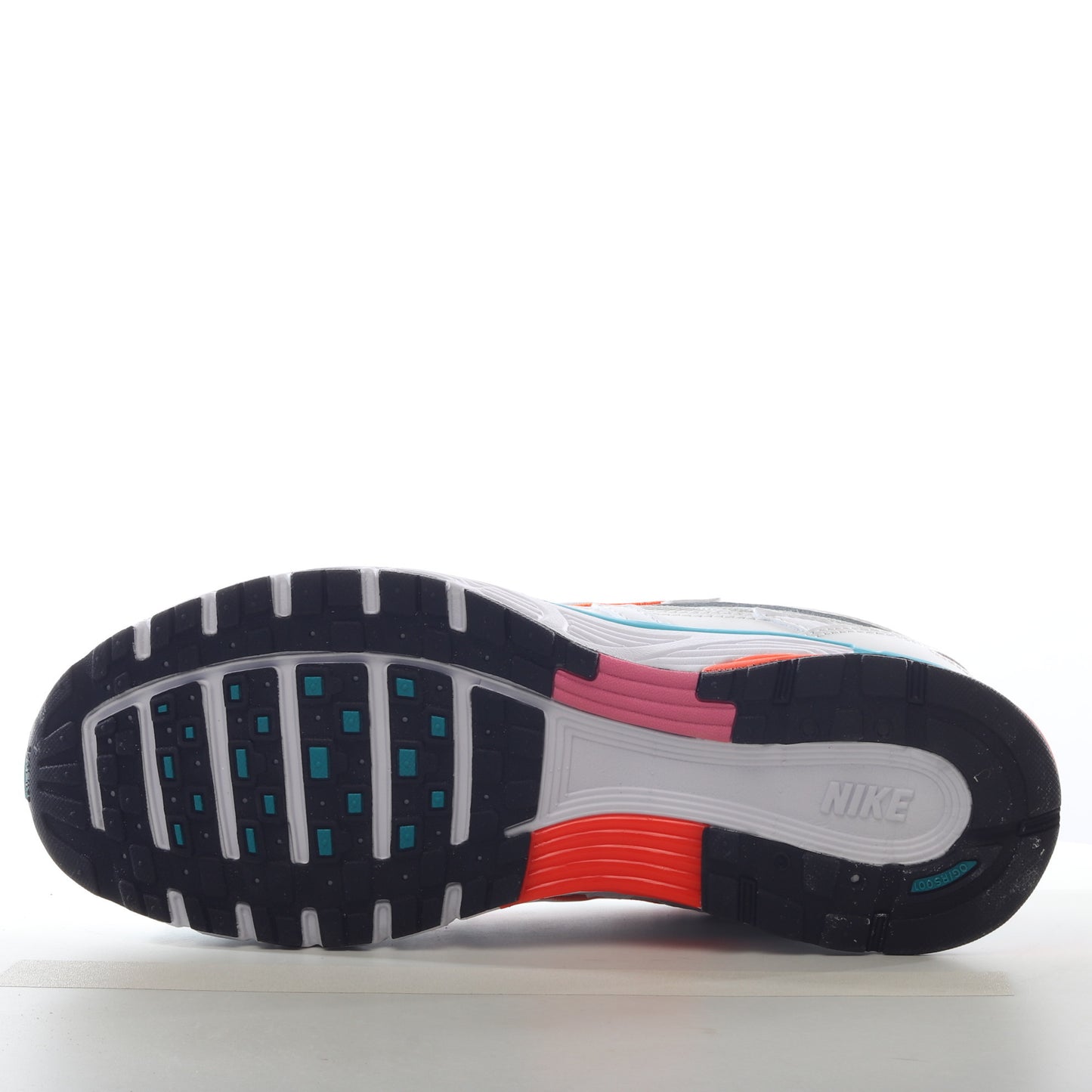 Zapatillas Nike P-6000