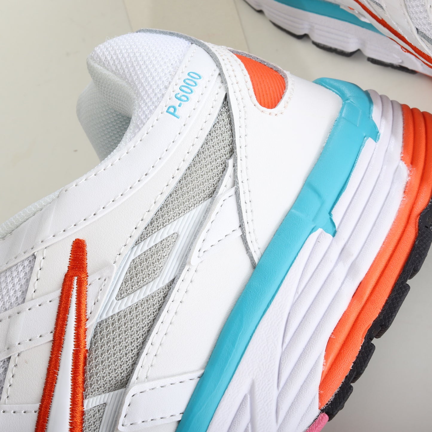 Zapatillas Nike P-6000