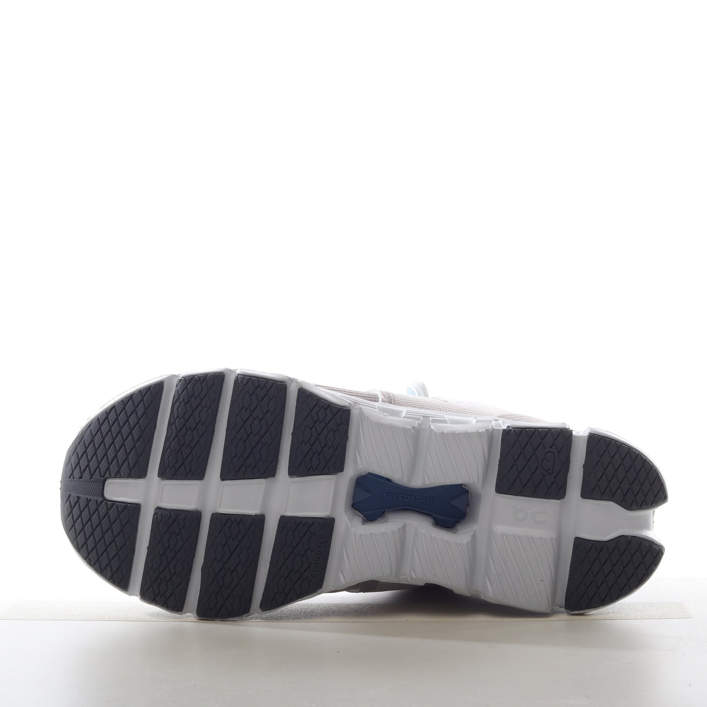 Zapatillas ON Running Cloudsurfer Road