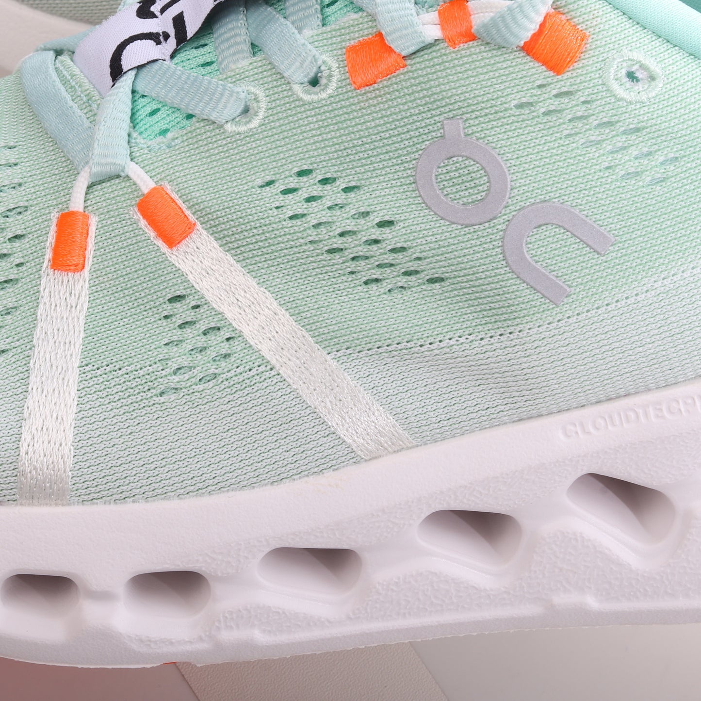 Zapatillas ON Running Cloudsurfer Road