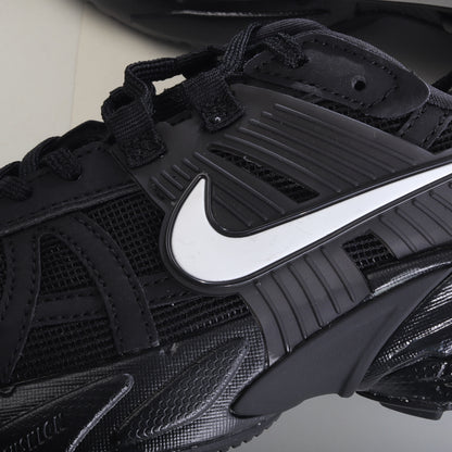 Zapatillas Nike V2K Runtekk Run