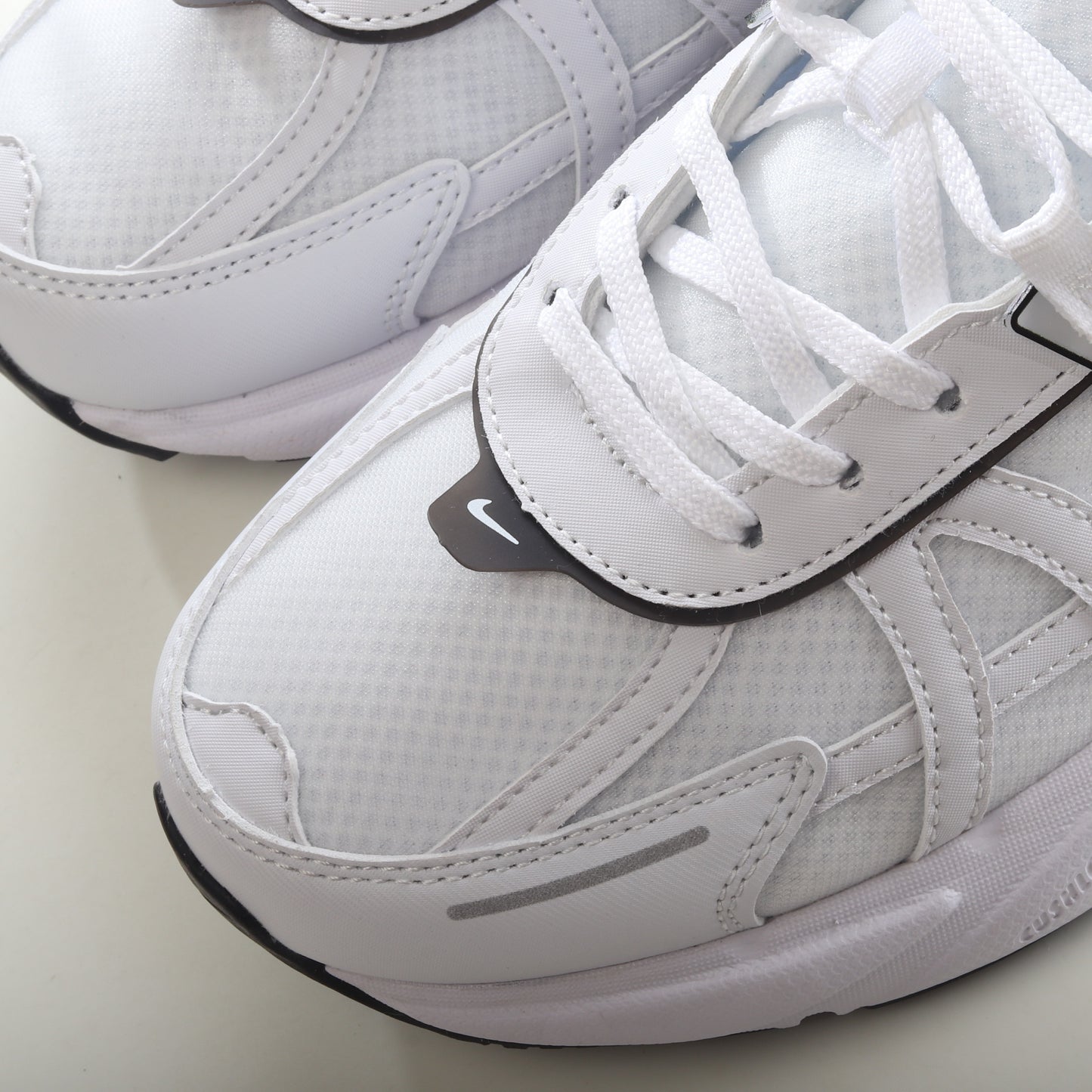 Zapatillas Nike V2K Runtekk Run