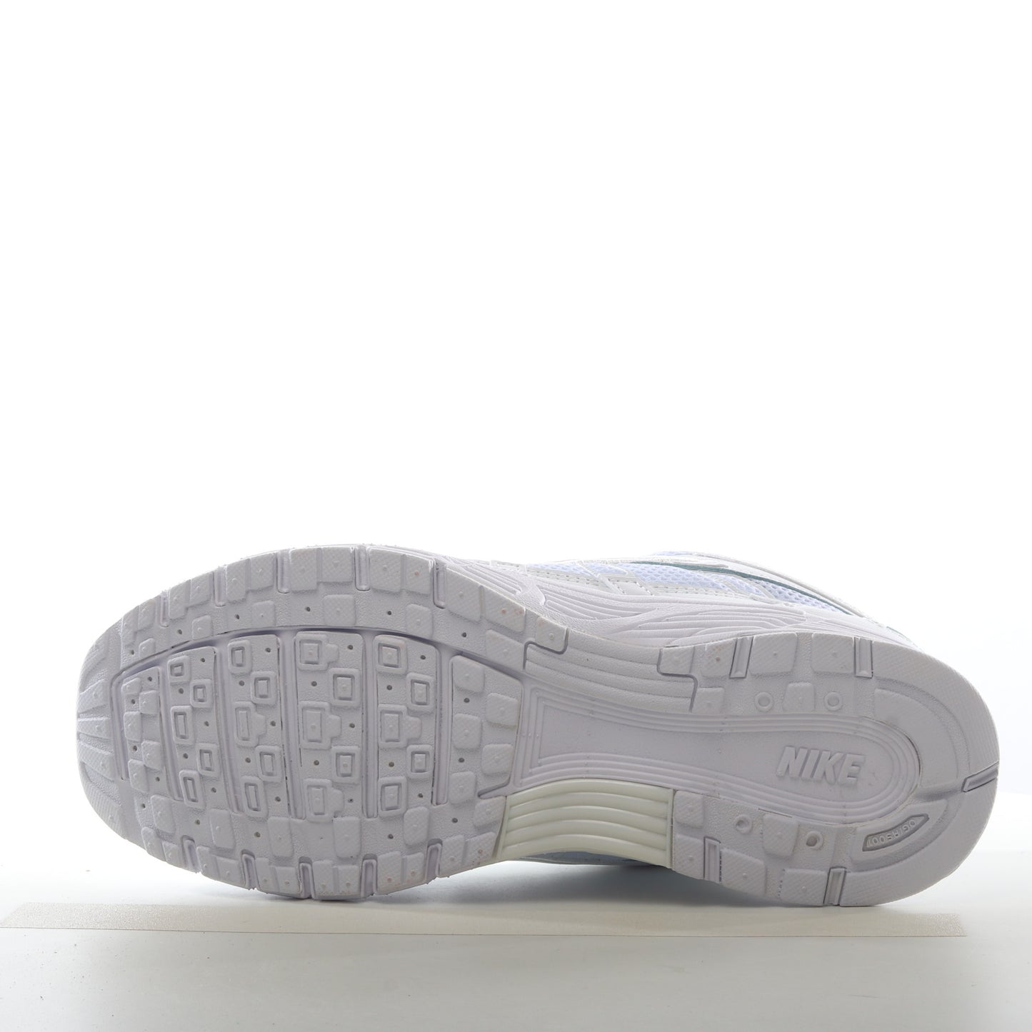 Zapatillas Nike P-6000